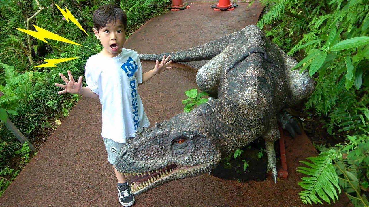 おでかけ 沖縄 DINO恐竜PARKやんばる亜熱帯の森で冒険しよう！ レオスマイル